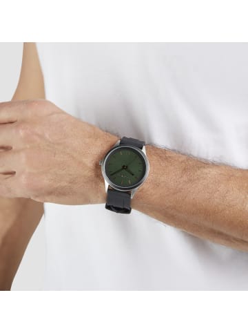 s.Oliver Armbanduhr Sportlich und Schick in schwarz