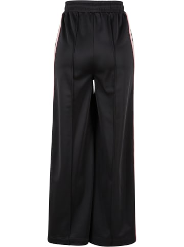 Urban Classics Urban Classics in black