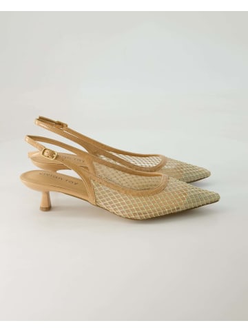 Vivian Ray Slingpumps in Beige