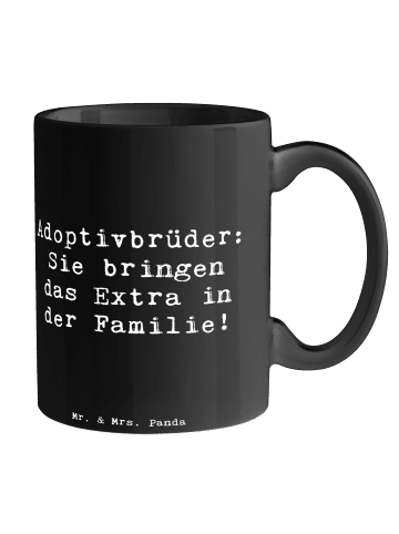 Mr. & Mrs. Panda Tasse Adoptivbrüder Extra mit Spruch in Schwarz