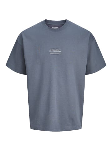 T-shirt in Turbulence 1