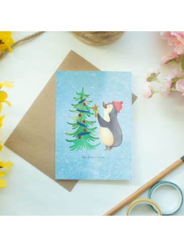 Mr. & Mrs. Panda Grußkarte Pinguin Weihnachtsbaum ohne Spruch in Eisblau