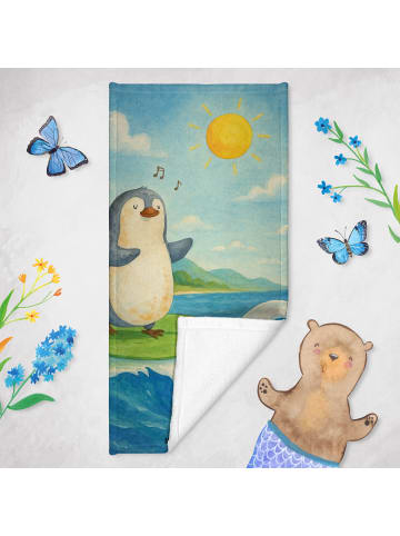 Mr. & Mrs. Panda Strandtuch Pinguin Surfer Design ohne Spruch in Eisblau