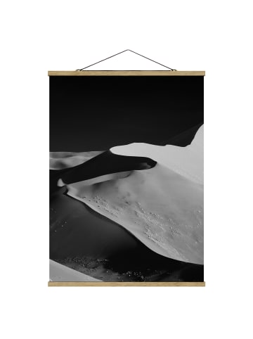 WALLART Stoffbild mit Posterleisten - Wüste - Abstrakte Dünen in Schwarz-Weiß