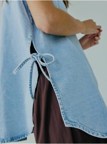 Norr Top Lai in Light blue wash
