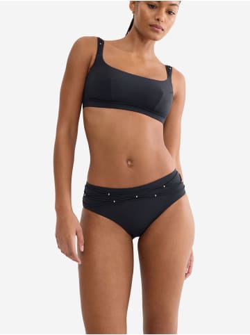Triumph Midislip Red Label Palina Love by the Sea in Black