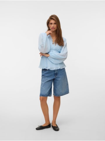 Vero Moda Bluse in Ice Water
