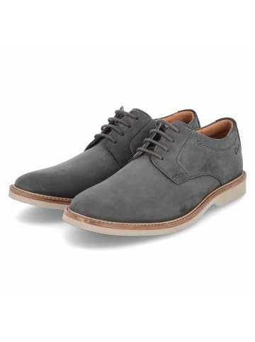 Clarks Halbschuhe ATTICUS in Grau