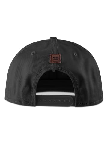 MSTRDS Snapback in black