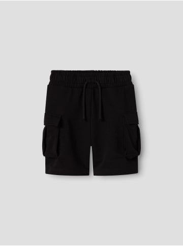 name it Cargoshorts in Black