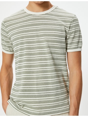 KOTON T-shirt in Khaki Gestreift
