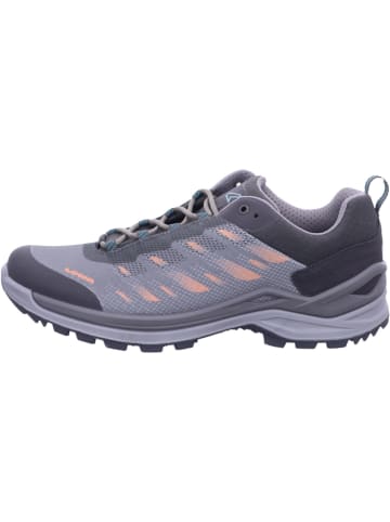 LOWA Wanderschuh in grau