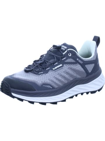 LOWA Wanderschuh in blau