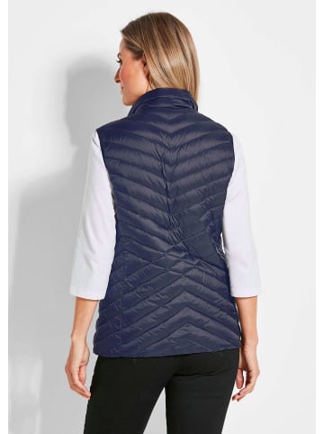 GOLDNER Kurzgröße:  Taillierte Daunenweste mit Stehkragen in marine