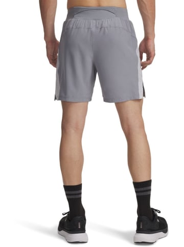 Under Armour Sportshorts "Launch Pro 7'' Shorts" in Grau