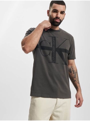 Calvin Klein T-Shirts in industrial grey