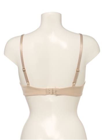 Triumph BH in nude