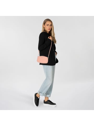 Lacoste Core Essentials Daily City Umhängetasche 21 cm in latte