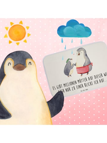 Mr. & Mrs. Panda Badezimmerteppich Pinguin mit Kind mit Spruch in Weiß