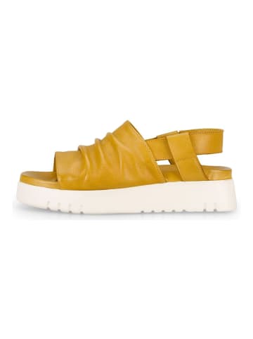 Felmini Wide Fit Sandalen in Mustard