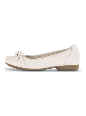 Gabor Ballerinas in Ivory