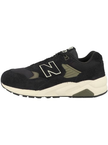 New Balance Sneaker low MT 580 in schwarz