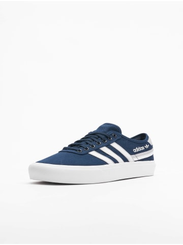 adidas Turnschuhe in collegiate navy