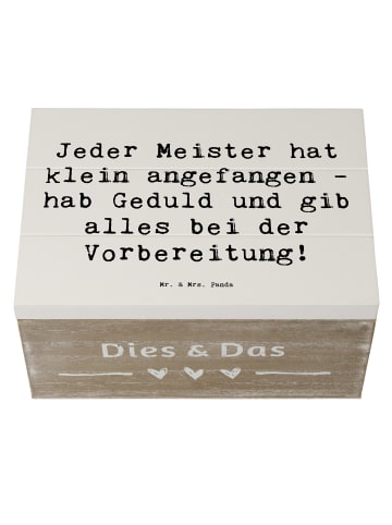 Mr. & Mrs. Panda Holzkiste Spruch Wettkampfvorbereitung meistern... in Weiß