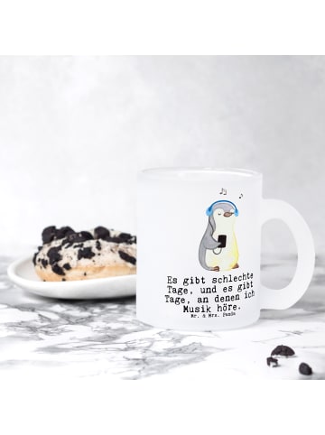Mr. & Mrs. Panda Tasse Pinguin Musik hören mit Spruch in Transparent