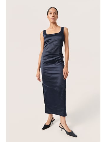 Soaked in Luxury Kleid SLAnna Slim fit in Night Sky