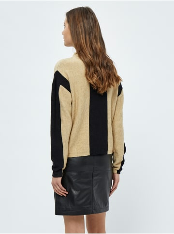 minus Pullover in Black