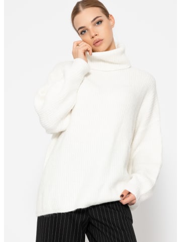 SASSYCLASSY Oversize Rollkragenpullover in Offwhite