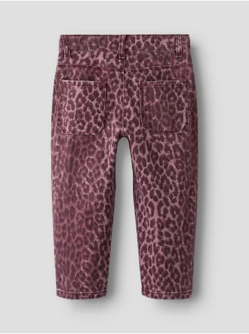 name it Hose in Burgundy