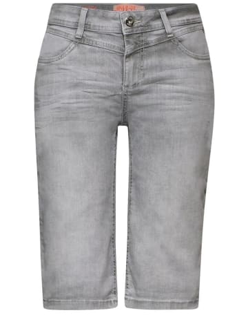 Street One Short in light grey soft washed