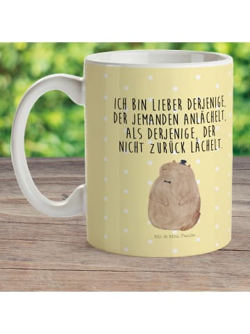 Mr. & Mrs. Panda Kindertasse Murmeltier mit Spruch in Gelb Pastell