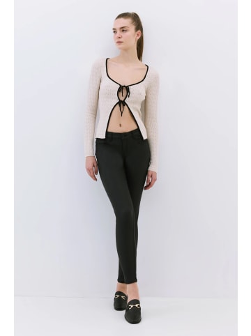 NO MATTER WHAT Blouse in Creme