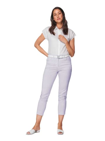 MADELEINE Fein gestreifte 7/8-Jeans, Formbund in weiß / lavendel