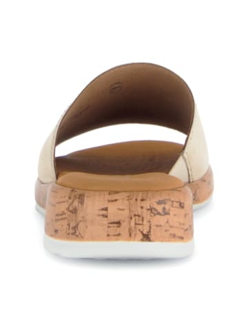 Gabor Comfort Klassische Pantoletten in Beige