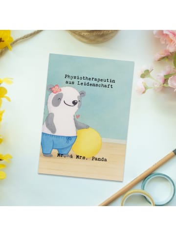 Mr. & Mrs. Panda Postkarte Physiotherapeutin Leidenschaft Design... in Weiß