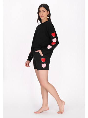 faina Women Shorts in black