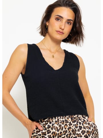 SASSYCLASSY Musselin Top mit V-Ausschnitt in schwarz