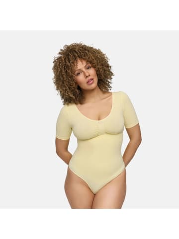 CFAB Figurformender Body mit String in Babygelb