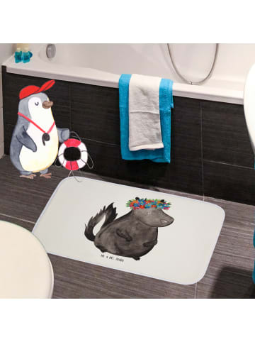 Mr. & Mrs. Panda Badeteppich Stinktier  ohne Spruch in Weiß