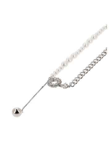 faina Women Charm Necklace in Silver White
