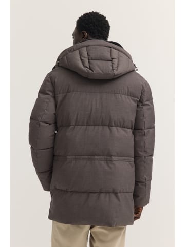 Bugatti Parka in schlamm - 0001