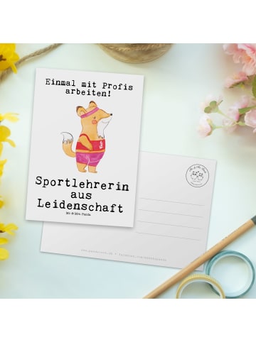 Mr. & Mrs. Panda Postkarte Sportlehrerin Leidenschaft mit Spruch in Weiß