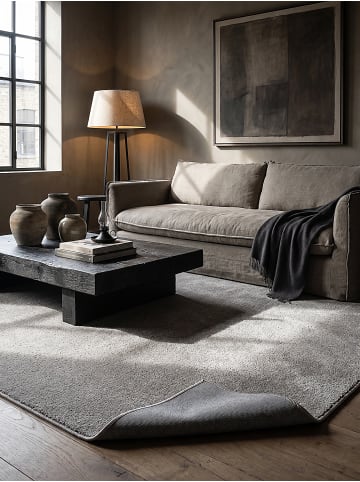 KADIMA DESIGN BORMIDA Teppich Hochflor Silber 60x110 Uni Polypropylen Wohnzimmer in Silber