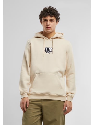 Mister Tee Mister Tee in sand