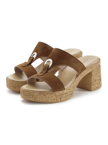 LASCANA Pantolette in camelfarben