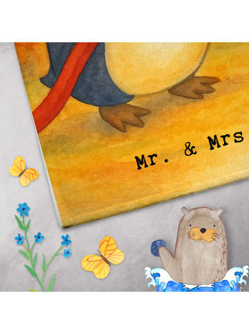 Mr. & Mrs. Panda Handtuch Feuerwehrfrau Leidenschaft Design mit ... in Weiß